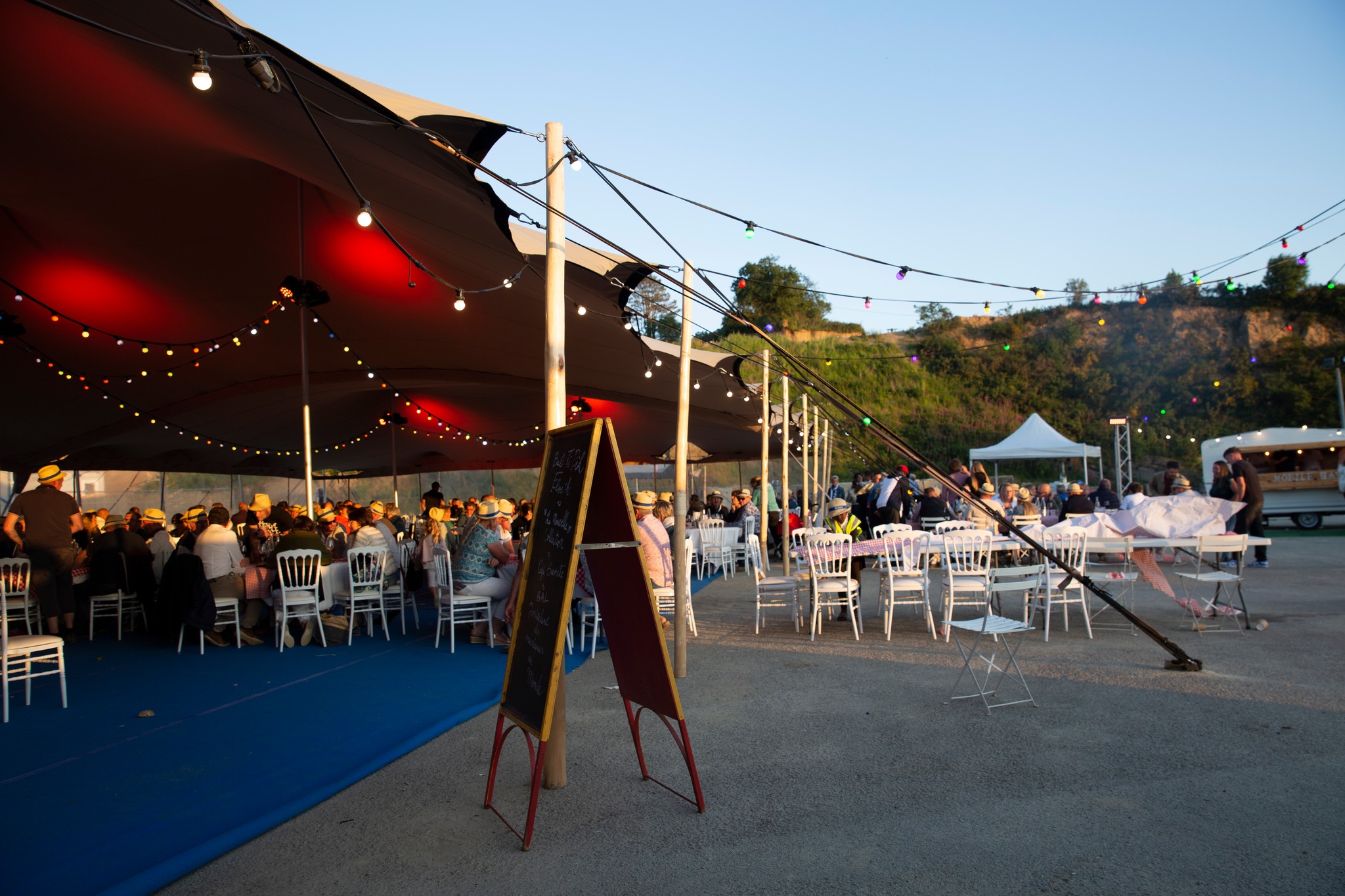 Organisation d'un événement pour l'anniversaire des 60 ans de l'entreprise Le Roux TP par K unique agence de communication à Quimper